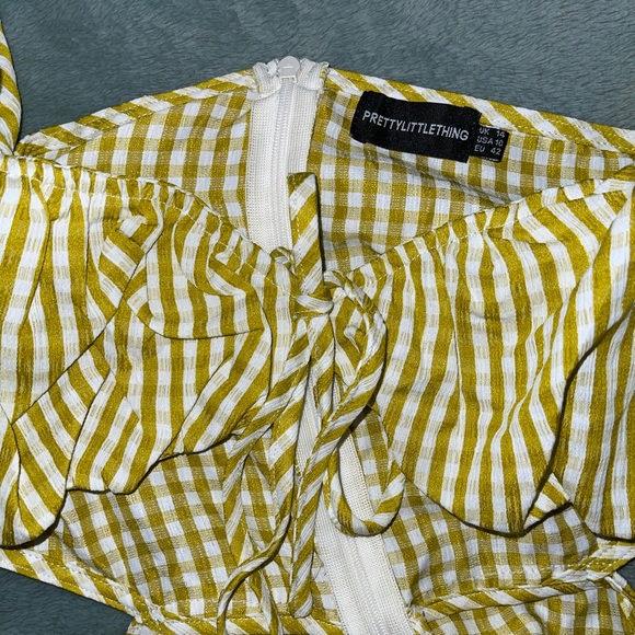 Pretty Little Thing Milk Maid Dress - Picture 6 of 6